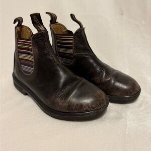 Kids blundstones size 13